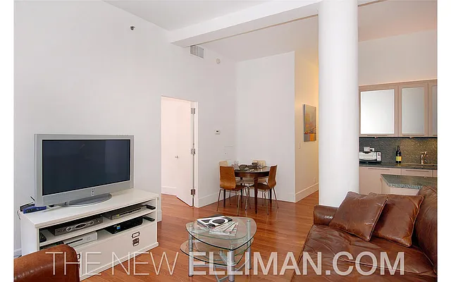 Rented by Douglas Elliman | media 19