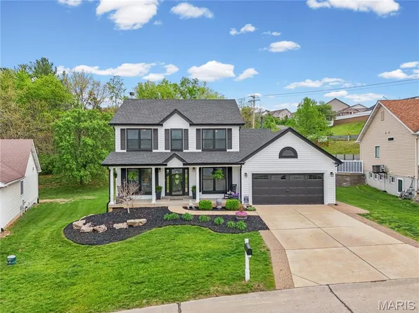 5313 Burgundy Dr, Imperial, MO 63052