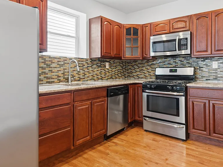 1318 S Reese St — Photo 11