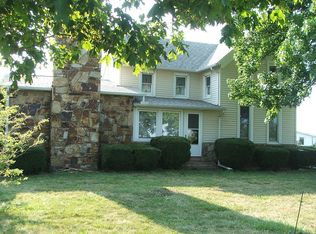 2379 N 800 East Rd, Moweaqua, IL 62550