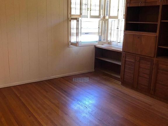 5th image of 230 S Pueblo Ave