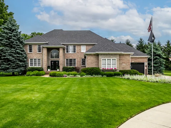 10608 Geist Ridge Ct, Fishers, IN 46040