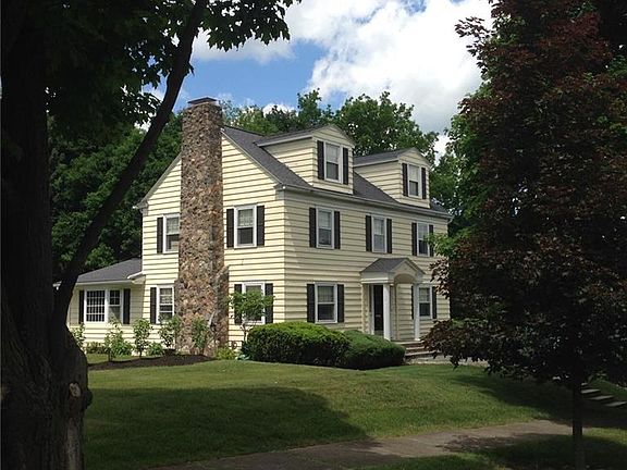 2nd image of 118 Standish Dr