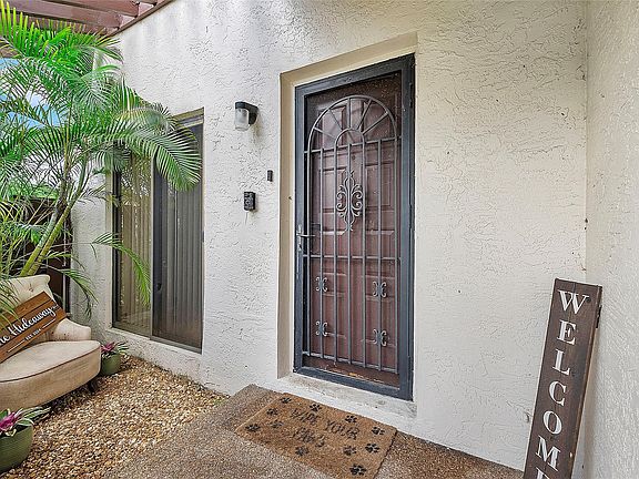 4th image of 4377 Carambola Circle