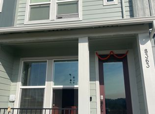 8363 SE Kinnaman St, Hillsboro, OR 97123