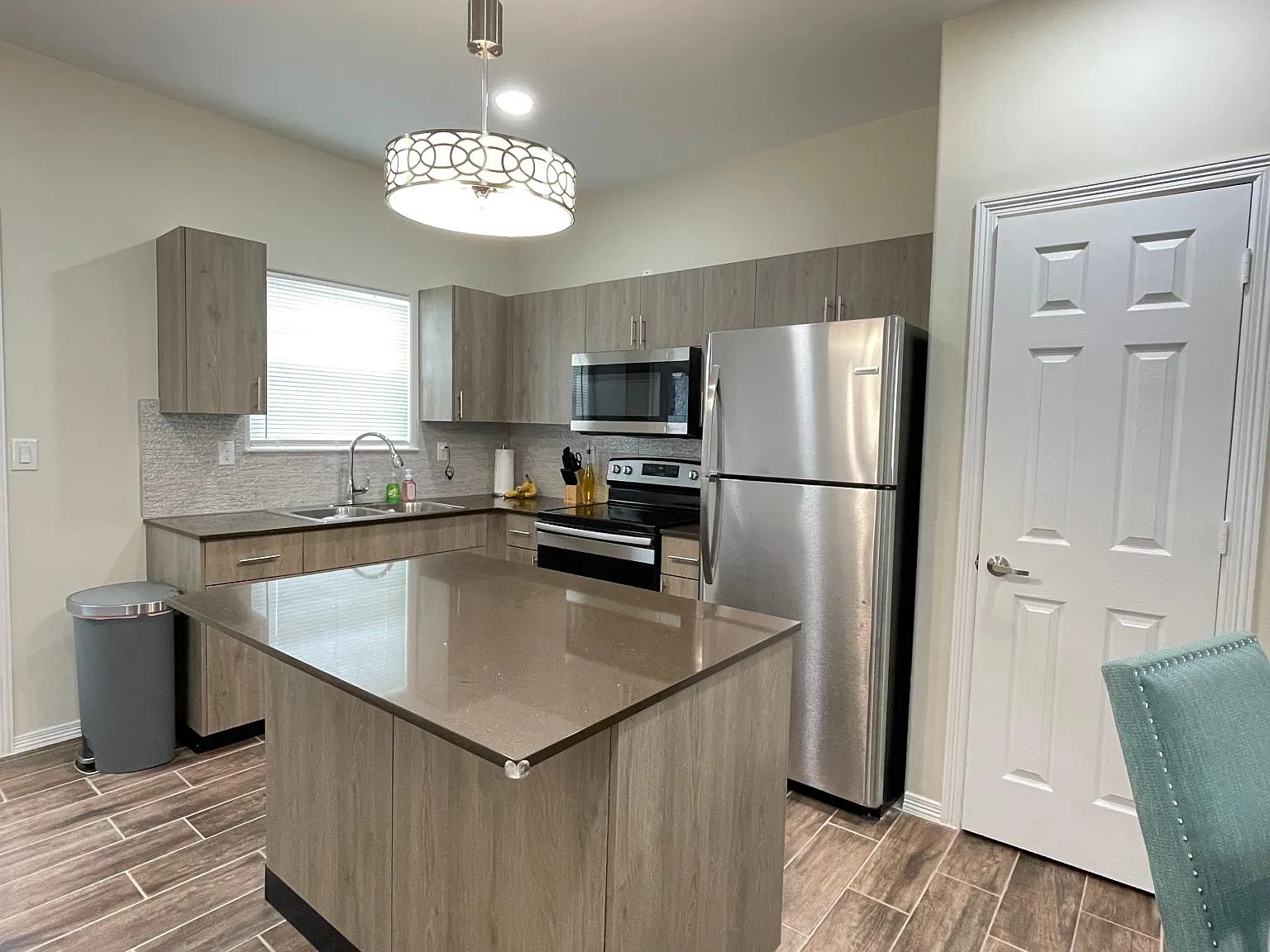 2404 N Sugar Rd — Photo 3