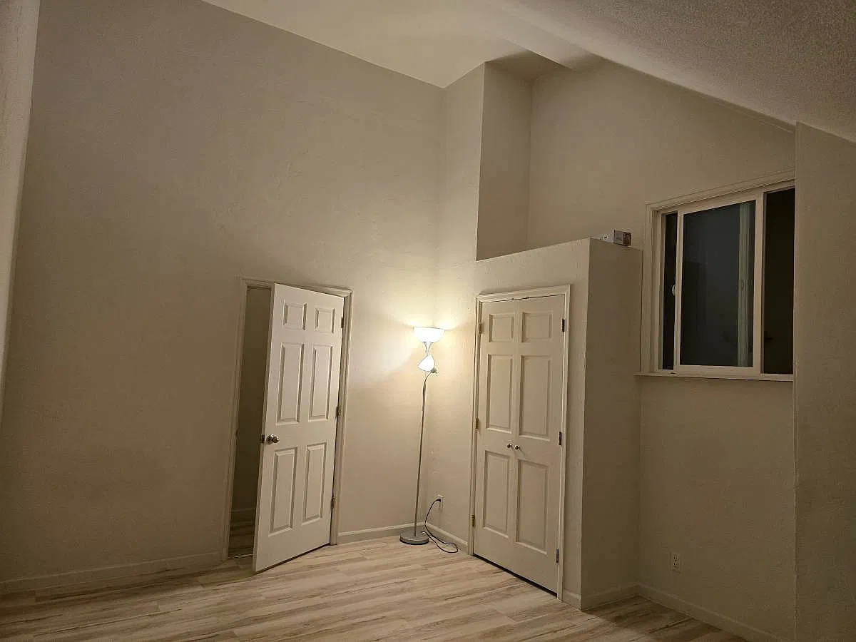 3 bed, 1300 sqft, $1,600 — Photo 2