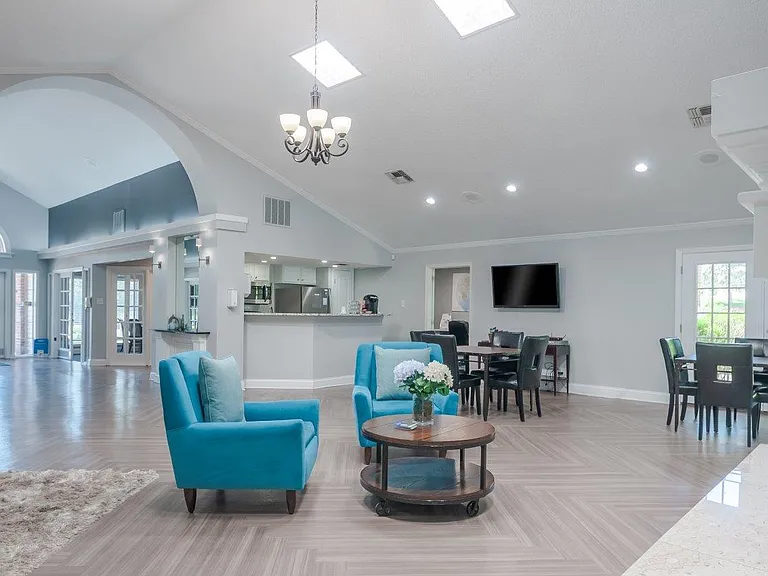 Club at North Hills Apartment Homes — Photo 26