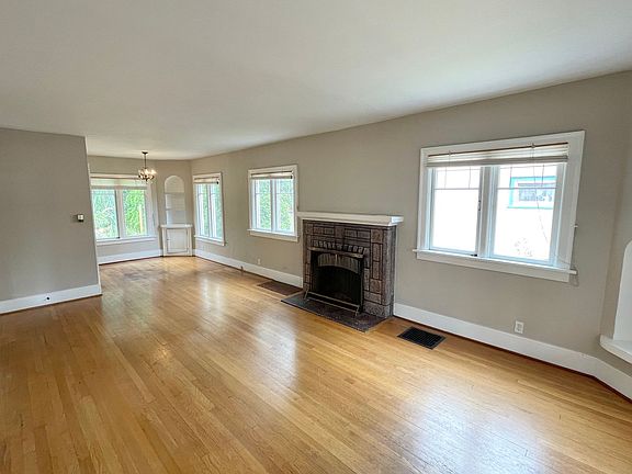 2nd image of 6335 6th Ave NE