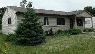 4th image of 29842 Park St