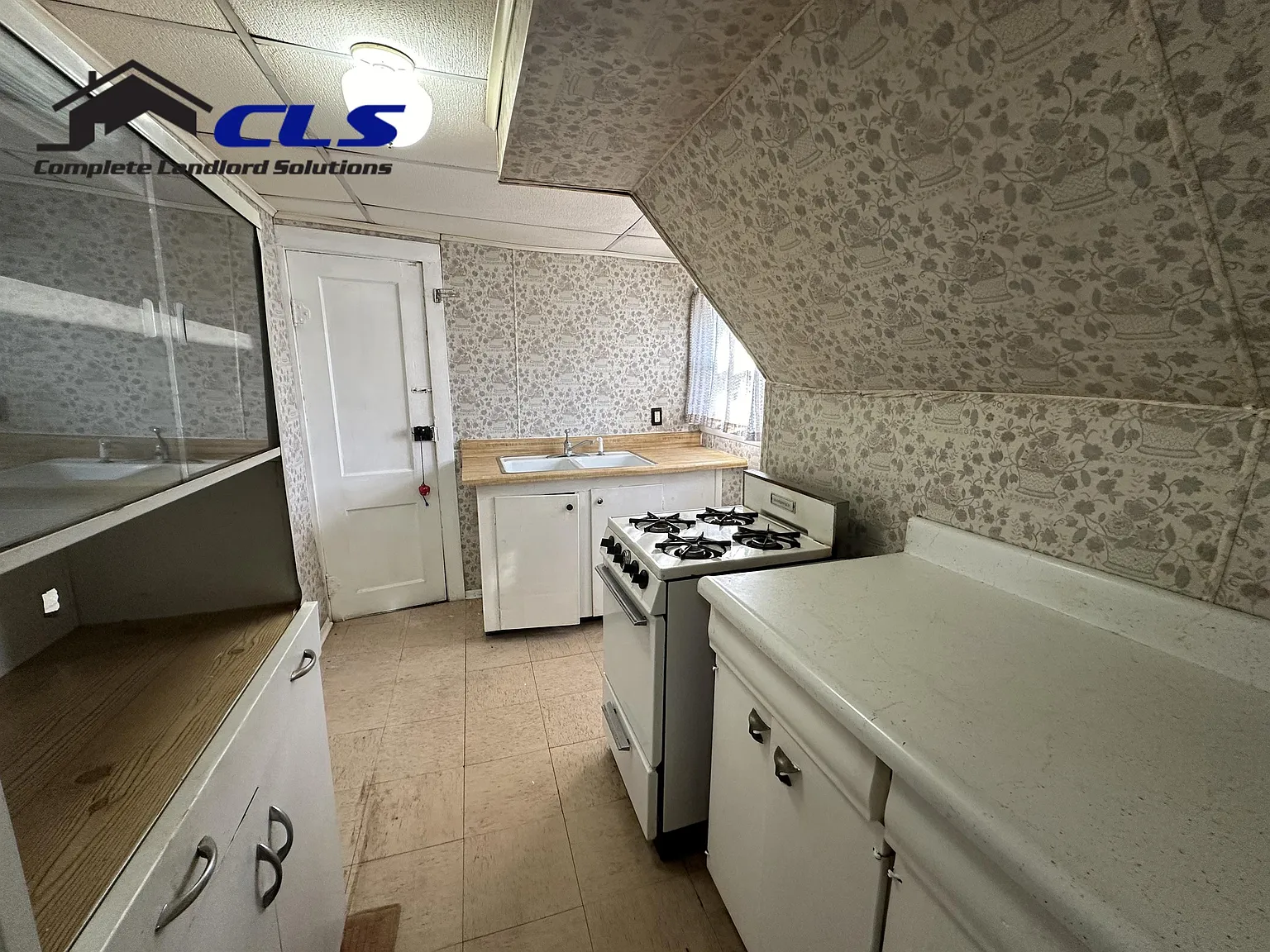 1811 N 8th St - 4 — Photo 3