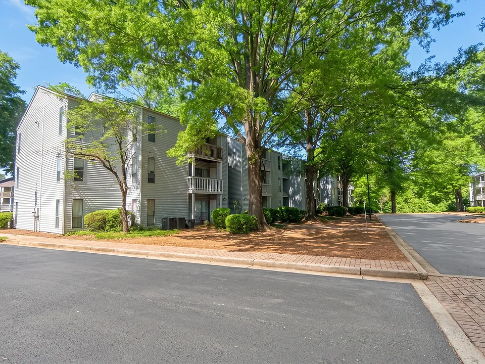 Vista Commons Apartments