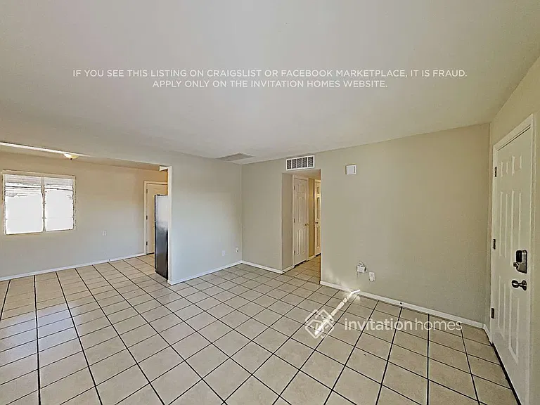 4422 S Park Dr — Photo 4