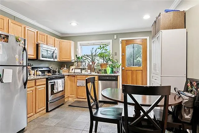 3226 Palmyra St — Photo 5
