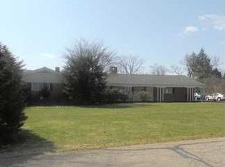 102 Duncan Cir, Beaver, PA 15009