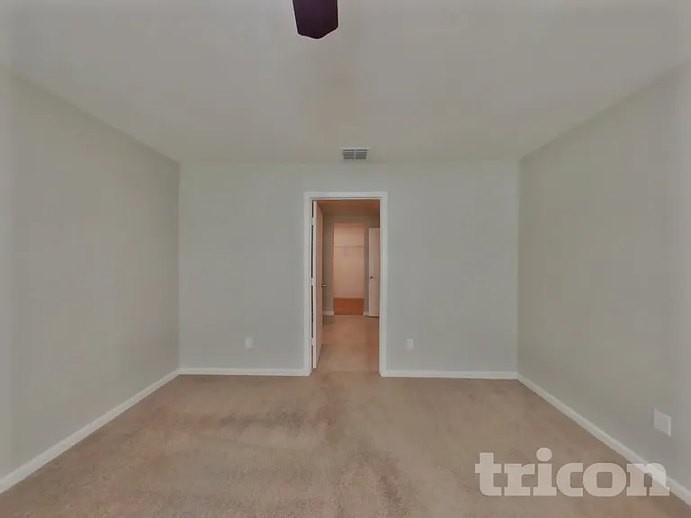 77063 Crosscut Way — Photo 8