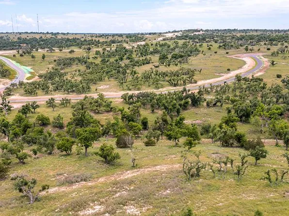 808 Hagee Dr, Fredericksburg, TX 78624
