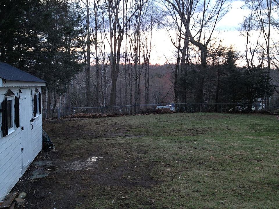 2nd image of 25 Sunset Dr