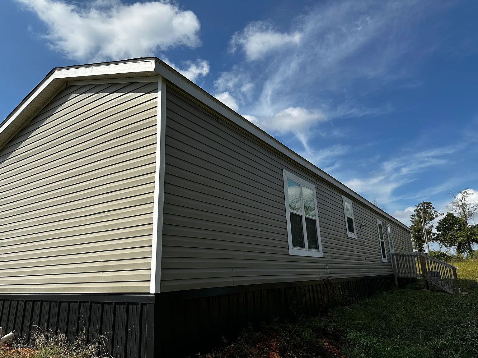 3 bed, 1200 sqft, $1,500 — Photo 2