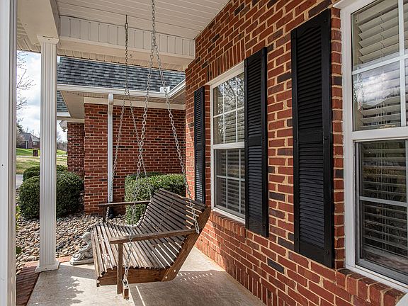 4th image of 2217 Monticello Dr