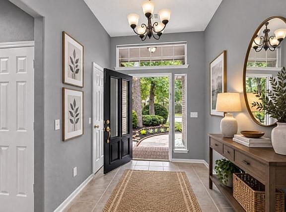 4th image of 26 Millport Dr