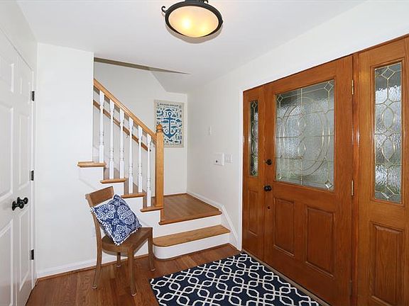3rd image of 7951 Jolain Dr