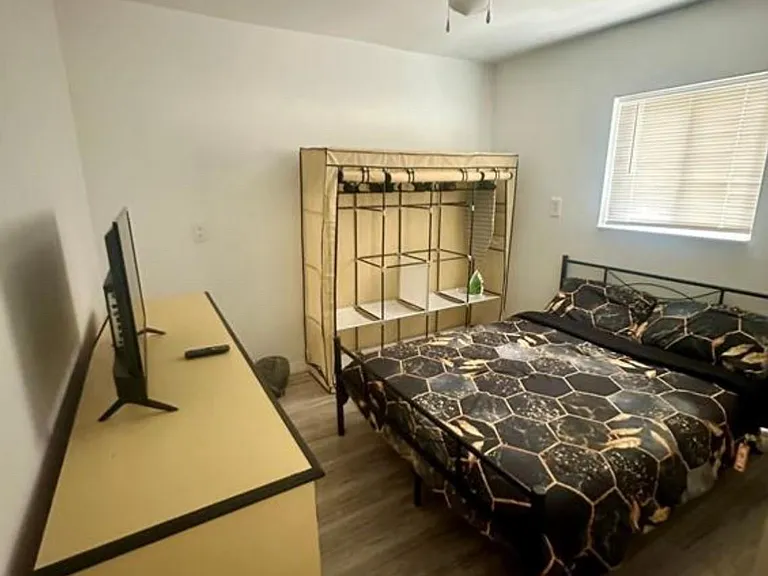 2520 Fillmore St — Photo 9