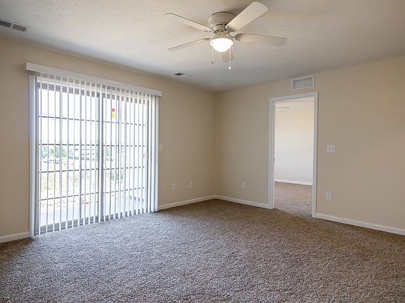 5th image of 105 Boyd Pl APT 8