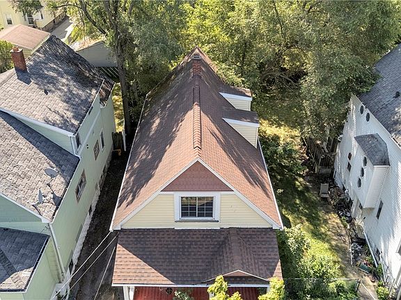 3rd image of 97 Burch Ave