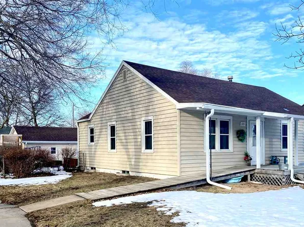 505 E Hawthorne St, Minden, NE 68959