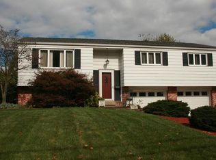 1127 Lindsay Rd, Carnegie, PA 15106
