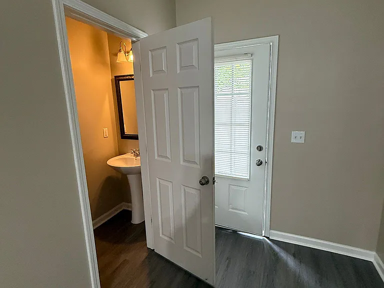 518 Oakside Pl — Photo 7