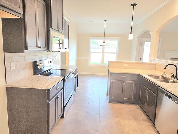 4th image of 3154 Easton Dr