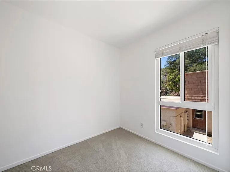 4131 Yankee Dr — Photo 9