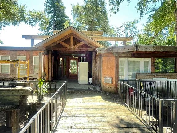 2nd image of 2111 Garden Hwy
