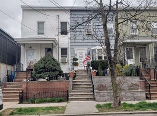 22-05 120th St, College Point, NY 11356