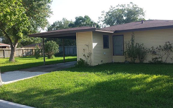 2nd image of 2204 Leon Dr