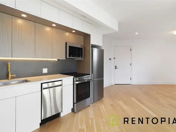 5 Withers Street image 1 of 13