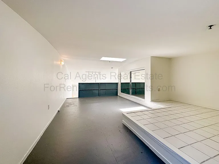 1849 Shattuck Ave #405 — Photo 10