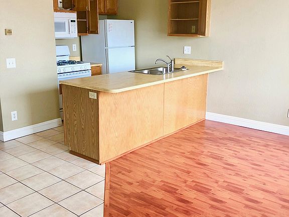 2nd image of 4360 41st St APT 4