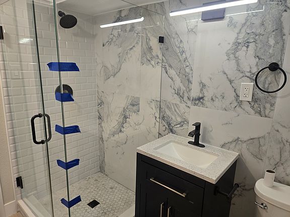 5th image of 6139 E 33rd Ave #2