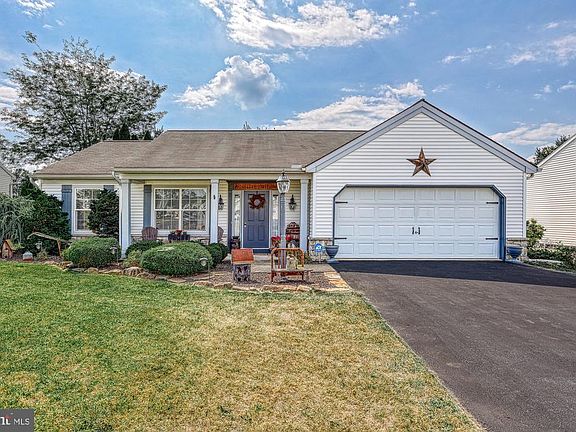 3rd image of 3182 Jayne Ln