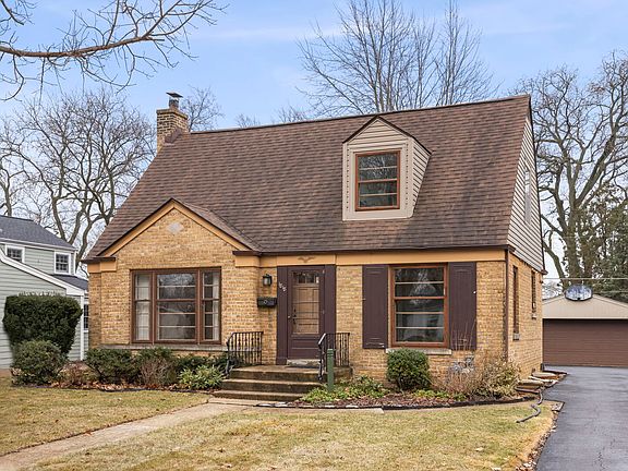 2nd image of 1818 E Indiana St