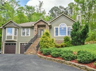 23 Creek Run Rd, Candler, NC 28715