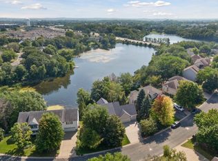 7313 Amberwood Ln, Savage, MN 55378
