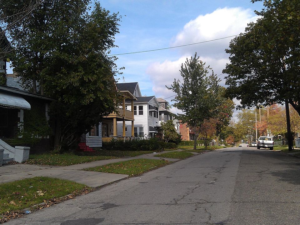 2nd image of 3475 E 149th St