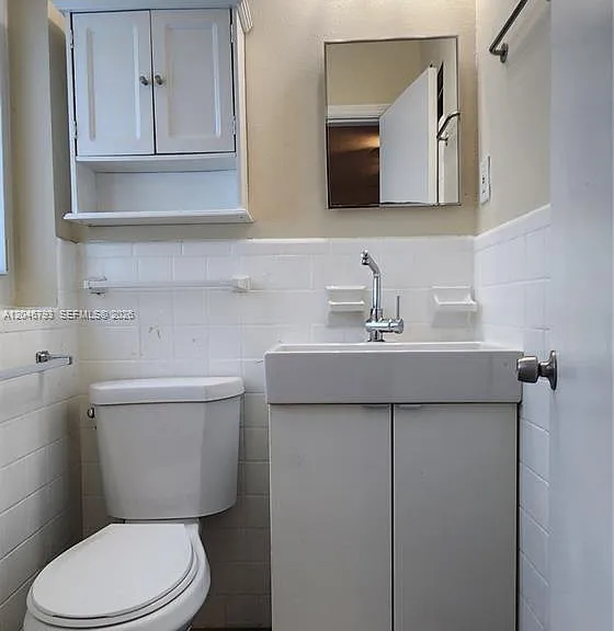 2214 N 25th Ave #2 — Photo 5