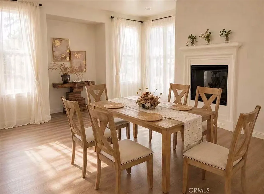 3 bed, 2.5 bath, 2103 sqft, $1,150 — Photo 3