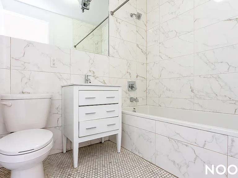 137 Hart St #1 — Photo 19
