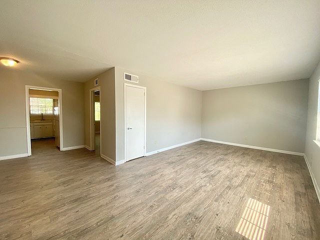 1st image of 124 Dabbs Ave #10589603